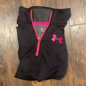 Cute Under Armor light long sleeve!
